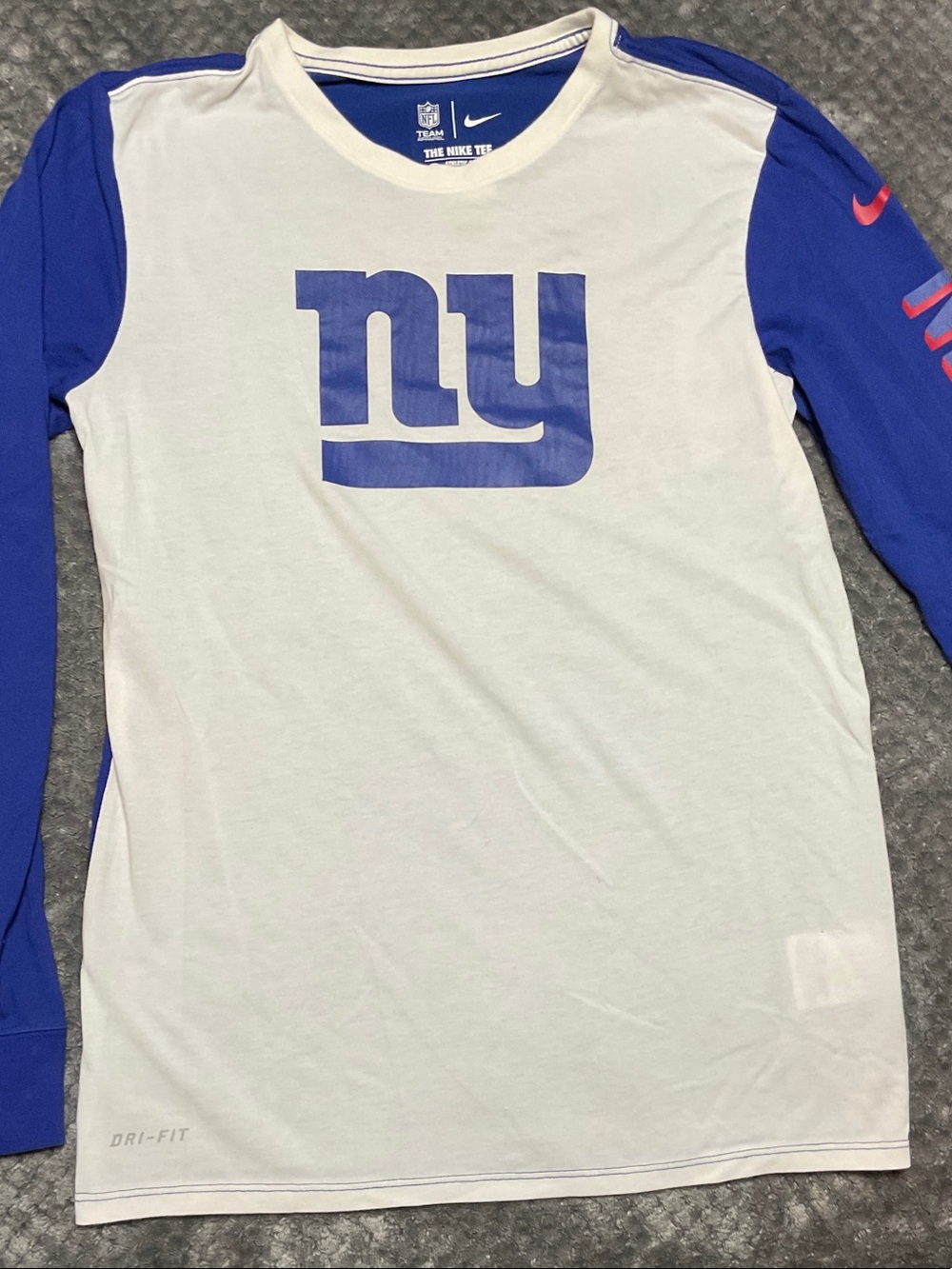 NY Giants Nike Kids Long Sleeve Tee White with Royal Blue Sleeves and NY Logo